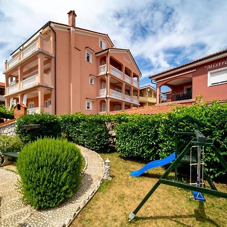 Kastell Apartments Lopar Exterior photo
